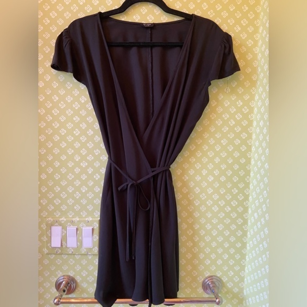 Black wrap dress, Brandy Melville‎